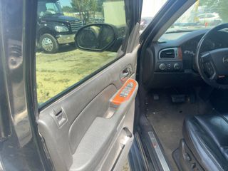 2007 Chevrolet Tahoe V6 - Driver's Front Door Image